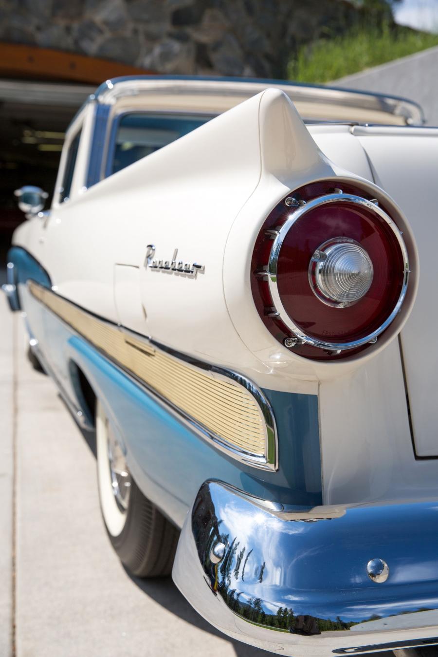 Детали экстерьера Ford Ranchero Custom 300 Pickup (66B) 1958 года  (фото 13 из 26)